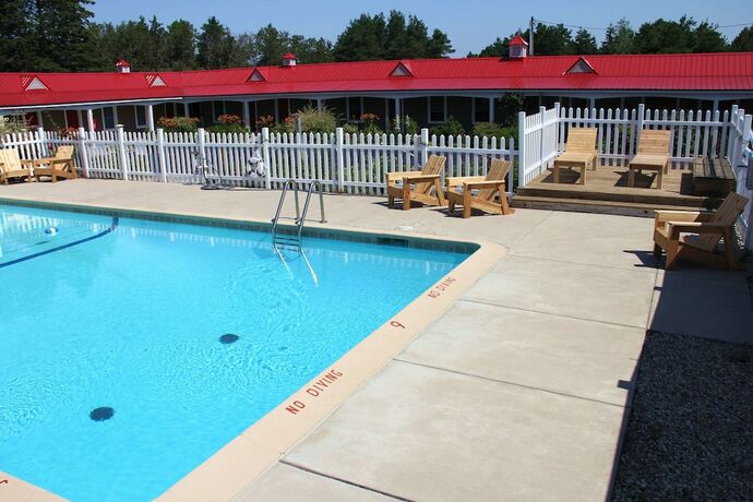 Imagen general del Hotel Mackinac Lake Trail Motel. Foto 10