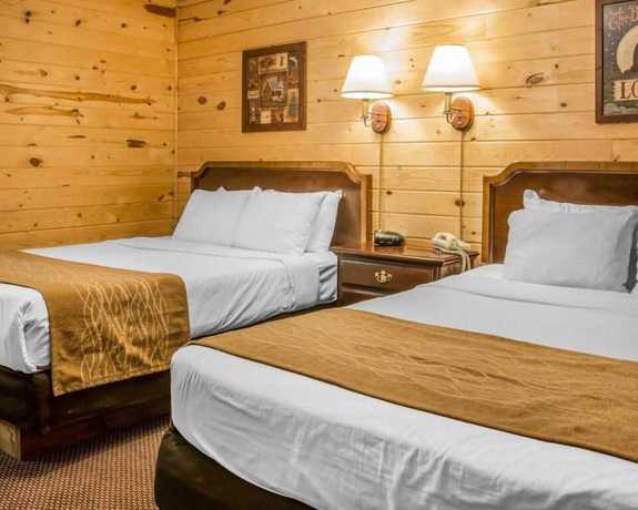 Imagen de la habitación del Hotel Mackinac Lodge. Foto 3