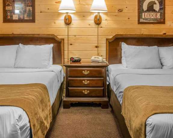 Imagen de la habitación del Hotel Mackinac Lodge. Foto 5