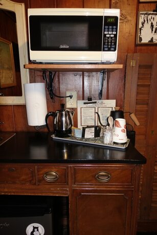 Imagen de la habitación del Hotel Mackinaw Timbers Cabins. Foto 14
