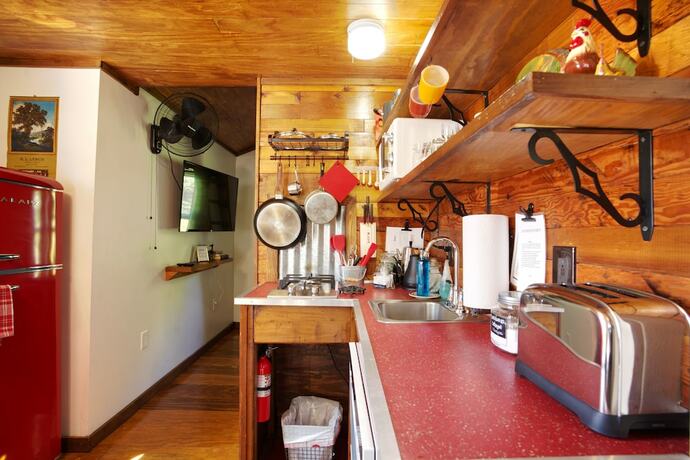 Imagen de la habitación del Hotel Mackinaw Timbers Cabins. Foto 15
