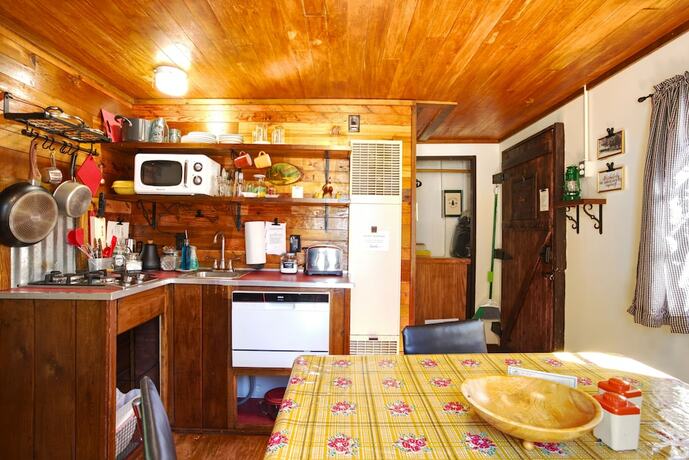 Imagen de la habitación del Hotel Mackinaw Timbers Cabins. Foto 18