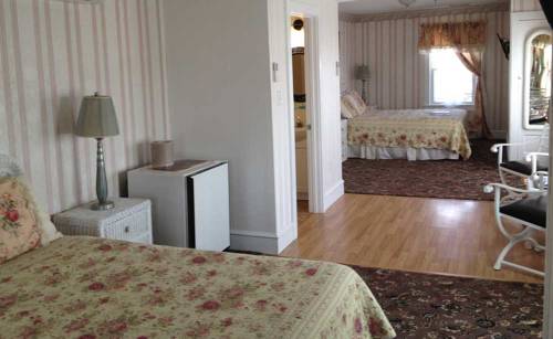 Imagen de la habitación del Hotel Macomber. Foto 2
