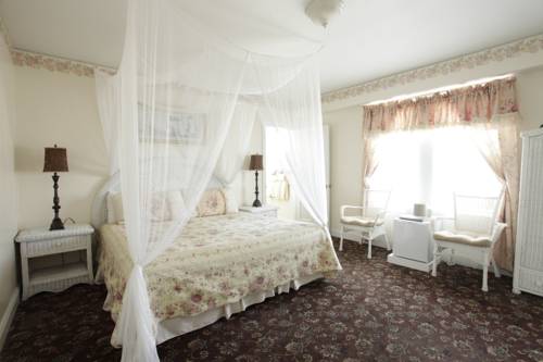 Imagen de la habitación del Hotel Macomber. Foto 6