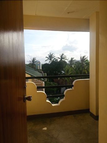 Imagen de la habitación del Hotel Mactan Pension House. Foto 12