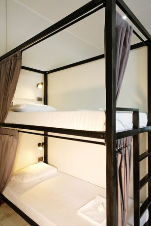 Imagen general del Hotel Mad Monkey Dumaguete. Foto 7