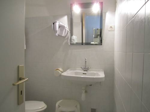 Imagen de la habitación del Hotel Madame Mere. Foto 3