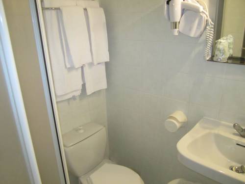 Imagen de la habitación del Hotel Madame Mere. Foto 5