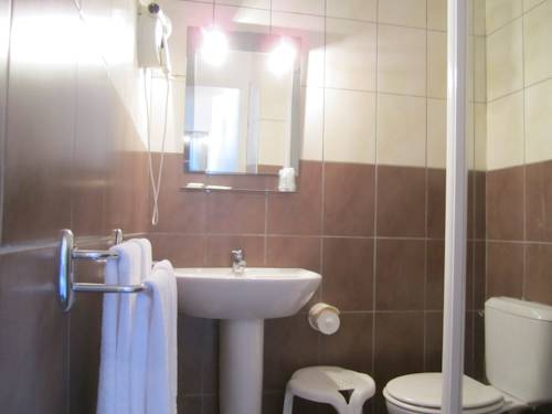 Imagen de la habitación del Hotel Madame Mere. Foto 13