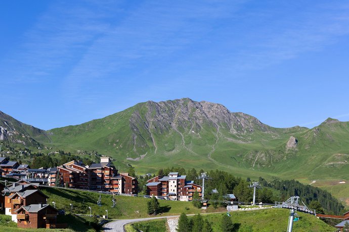 Imagen general del Hotel Madame Vacances Les Chalets des Alpages. Foto 3