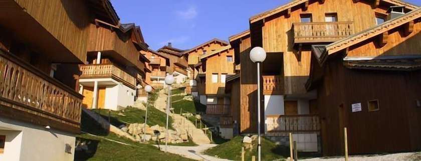 Imagen general del Hotel Madame Vacances Les Chalets des Alpages. Foto 4