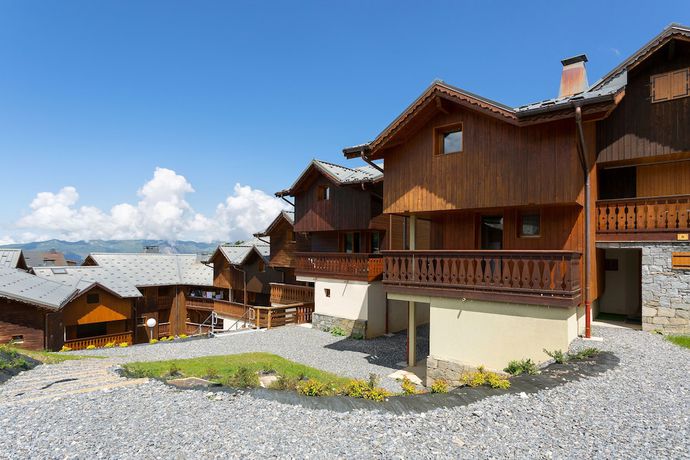Imagen general del Hotel Madame Vacances Les Chalets des Alpages. Foto 7