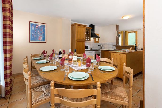 Imagen de la habitación del Hotel Madame Vacances Les Chalets des Alpages. Foto 17