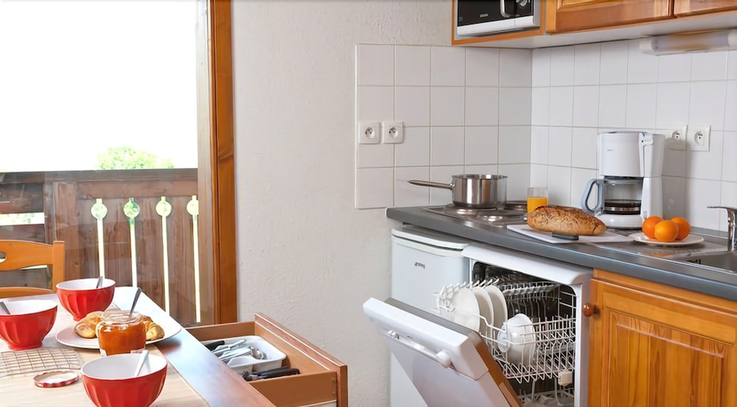 Imagen de la habitación del Hotel Madame Vacances R&eacute;sidence La Cr&ecirc;te Du Berger. Foto 9