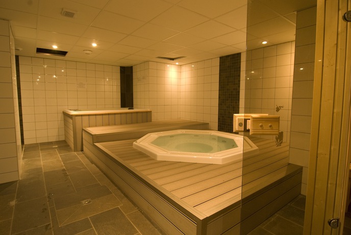 Imagen de la piscina del Hotel Madame Vacances R&eacute;sidence Le Vermont. Foto 18