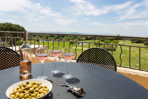 Imagen de la habitación del Hotel Madame Vacances R&eacute;sidence Provence Country Club. Foto 9