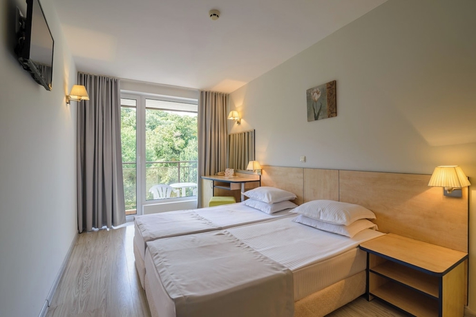 Imagen de la habitación del Hotel Madara Park. Foto 2