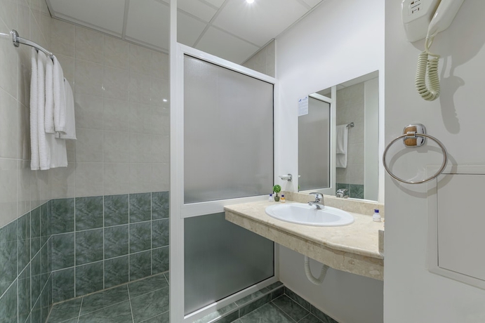 Imagen de la habitación del Hotel Madara Park. Foto 11