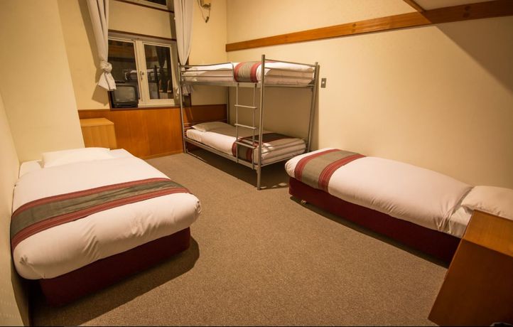 Imagen de la habitación del Hotel Madarao. Foto 7