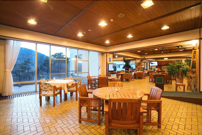 Imagen del bar/restaurante del Hotel Madarao Kogen Hotel. Foto 9