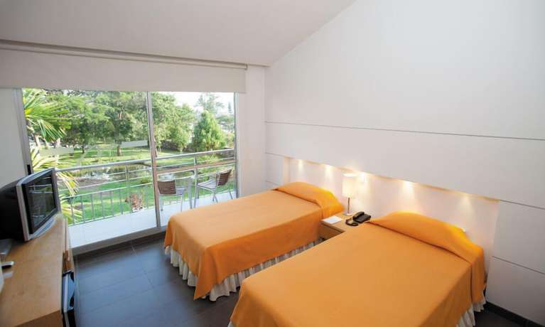 Imagen de la habitación del Hotel Madaura. Foto 15