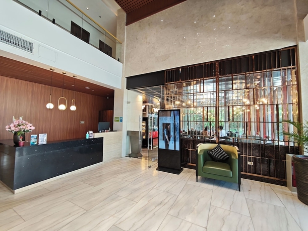 Imagen de los interiores del Hotel Madayaw Tagum. Foto 16