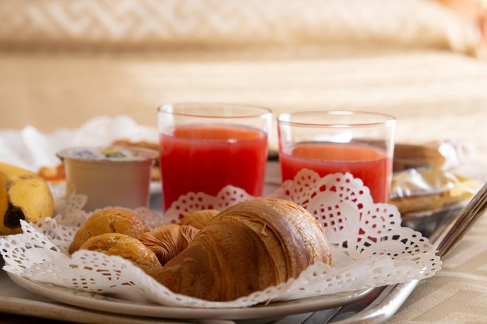 Imagen de la habitación del Hotel Maddaloni. Foto 2