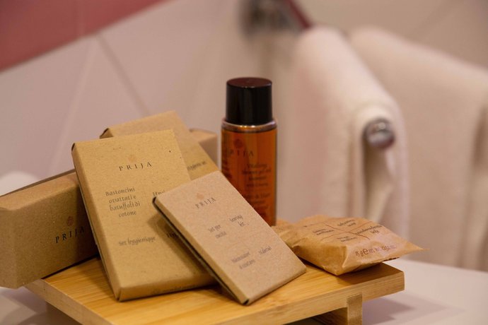 Imagen de la habitación del Hotel Maddaloni. Foto 7