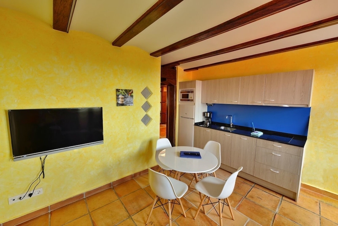 Imagen de la habitación del Hotel Maddiola Apartamentos. Foto 12
