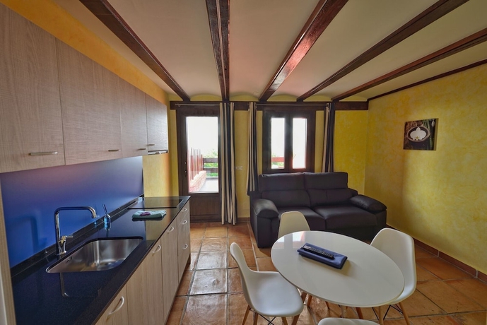 Imagen de la habitación del Hotel Maddiola Apartamentos. Foto 18
