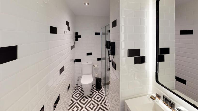 Imagen de la habitación del Hotel Madeinterranea Suites. Foto 8