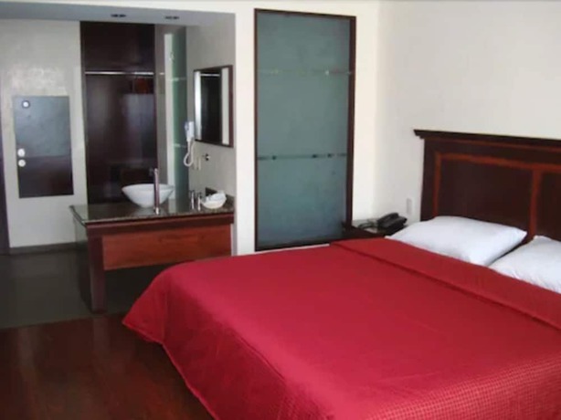 Imagen de la habitación del Hotel Madeira, Acatitl&aacute;n de Zaragoza. Foto 7
