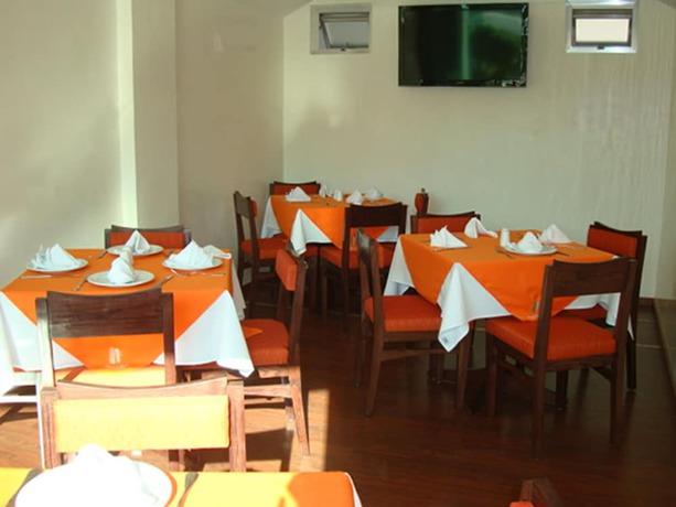 Imagen del bar/restaurante del Hotel Madeira, Acatitl&aacute;n de Zaragoza. Foto 2