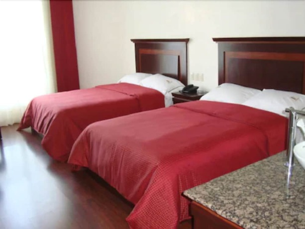 Imagen de la habitación del Hotel Madeira, Acatitl&aacute;n de Zaragoza. Foto 17