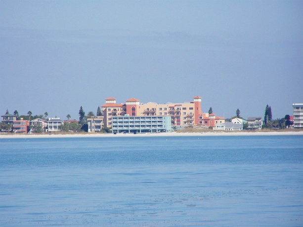 Imagen de los exteriores del Hotel Madeira Bay Resort. Foto 10