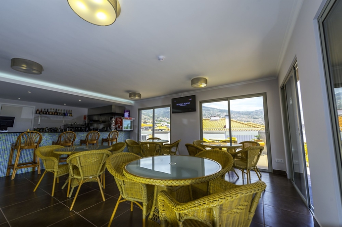 Imagen del bar/restaurante del Hotel Madeira, Funchal. Foto 4