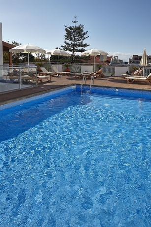 Imagen de la piscina del Hotel Madeira, Funchal. Foto 14