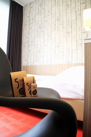 Imagen de la habitación del Hotel Madeleine. Foto 6