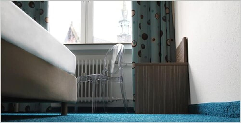 Imagen de la habitación del Hotel Madeleine. Foto 16