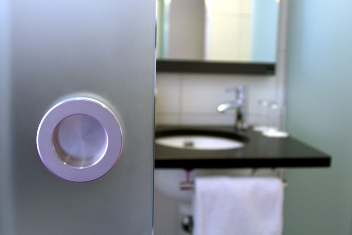 Imagen de la habitación del Hotel Madeleine. Foto 17