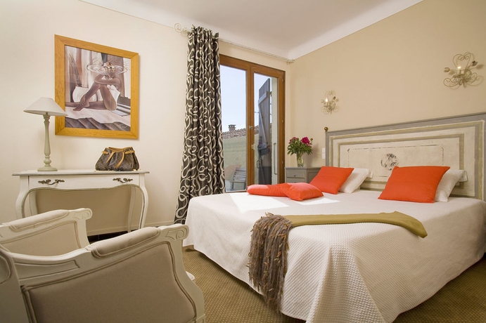 Imagen de la habitación del Hotel Madeloc. Foto 8