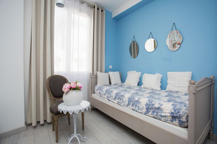 Imagen de la habitación del Hotel Mademoiselle, Antibes. Foto 3