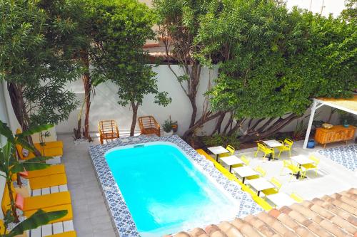 Imagen de la piscina del Hotel Mademoiselle, JUAN LES PINS. Foto 8