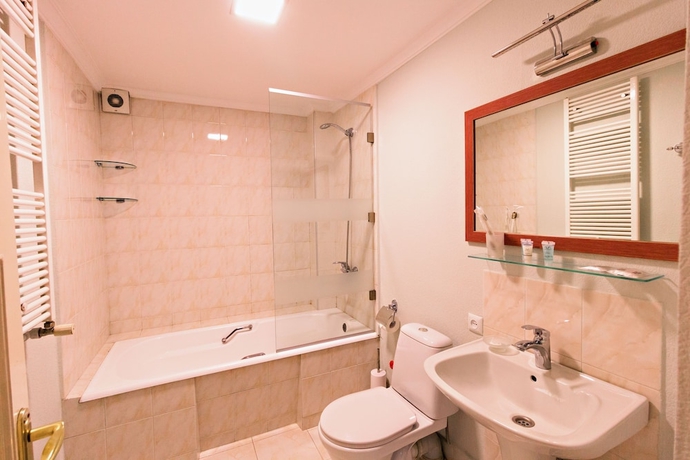 Imagen de la habitación del Hotel Madera, Tbilisi. Foto 2