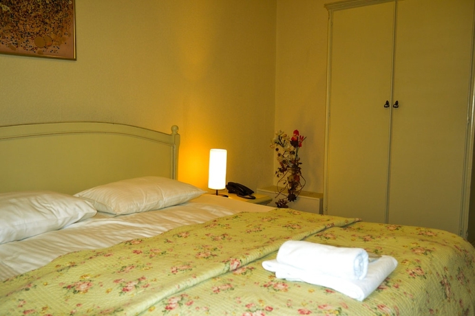 Imagen de la habitación del Hotel Madera, Tbilisi. Foto 4