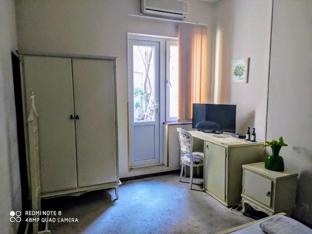 Imagen de la habitación del Hotel Madera, Tbilisi. Foto 12