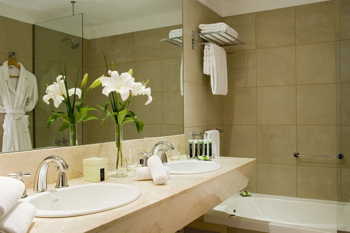 Imagen de la habitación del Hotel Madero Buenos Aires. Foto 10