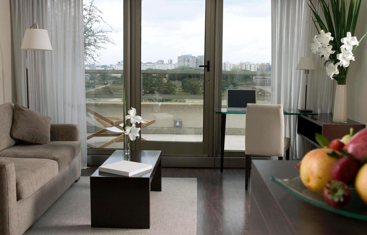 Imagen de la habitación del Hotel Madero Buenos Aires. Foto 13