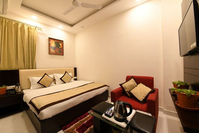 Imagen de la habitación del Hotel Madhav Muskan Residency. Foto 15