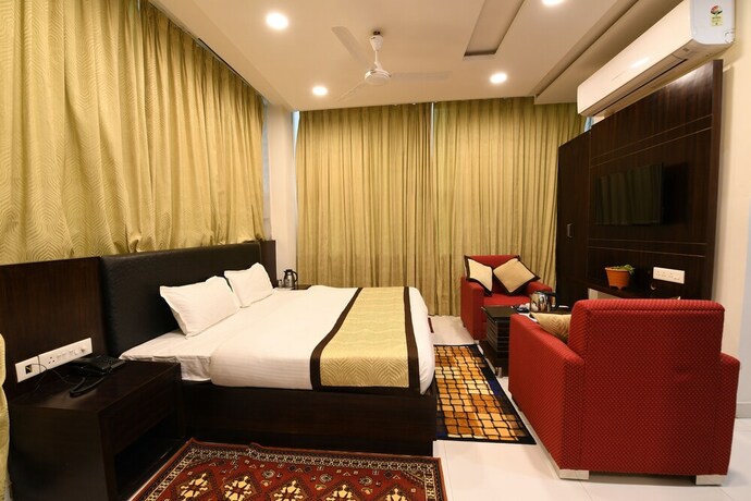 Imagen de la habitación del Hotel Madhav Muskan Residency. Foto 20
